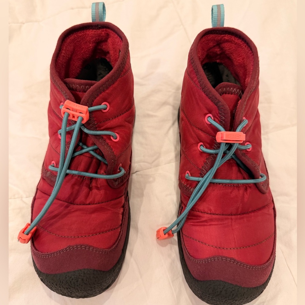 Keen Kids Insulated Winter Boots Red Thermal Insole Bungee‎ Lace Size 3